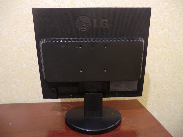 ЖК монитор 17 дюймов LG L1753TR, фото №6
