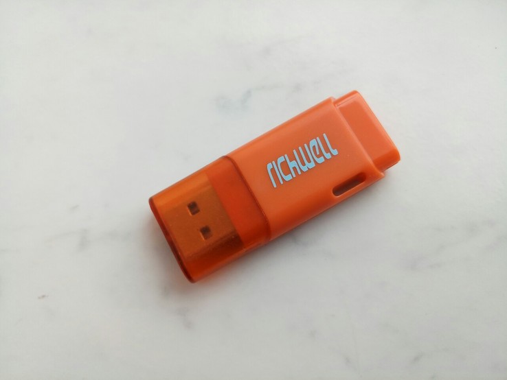 USB flash накопитель - в лоте 1 шт., фото №2