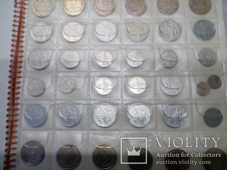 Альбом с юбилейными монетами, фото №11