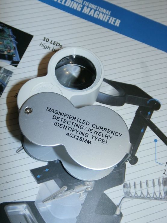 Лупа Magnifier 9888 40x кратное увеличение с LED и ультрафиолетовой подсветкой., фото №2