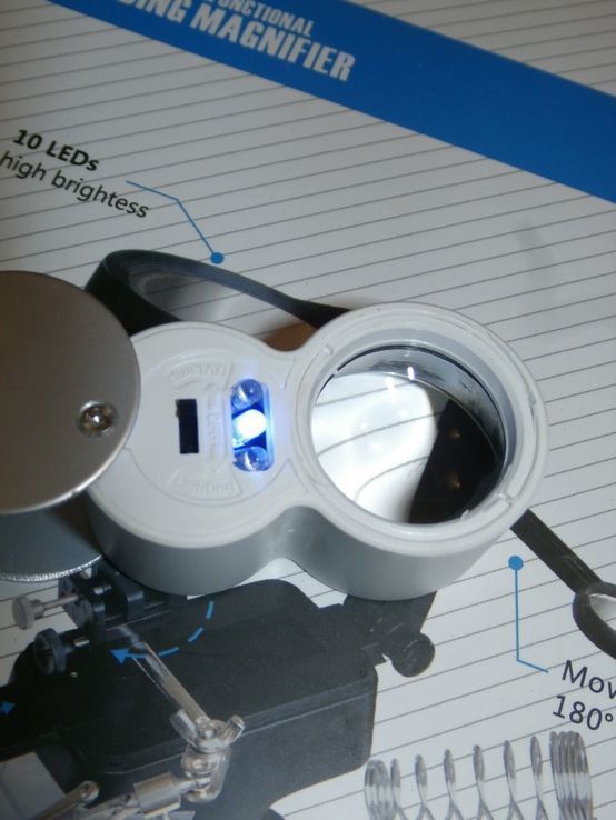 Лупа Magnifier 9888 40x кратное увеличение с LED и ультрафиолетовой подсветкой., фото №3