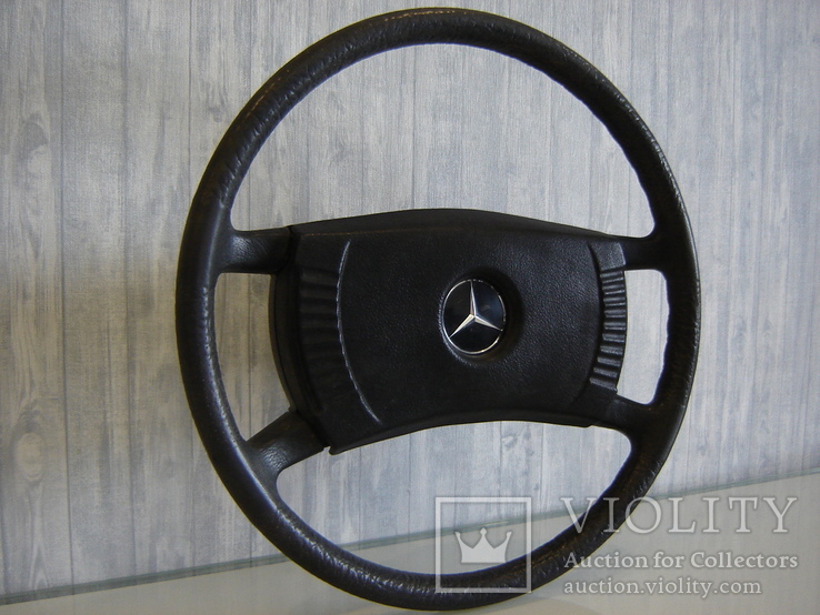 Рулевое колесо Mercedes-Benz