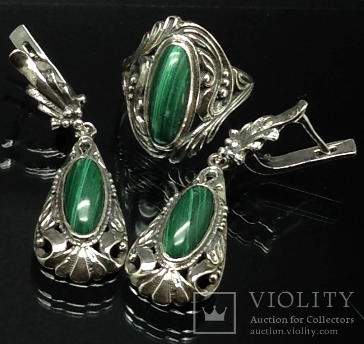 Кольцо, серьги, зеленые камни, фото №2