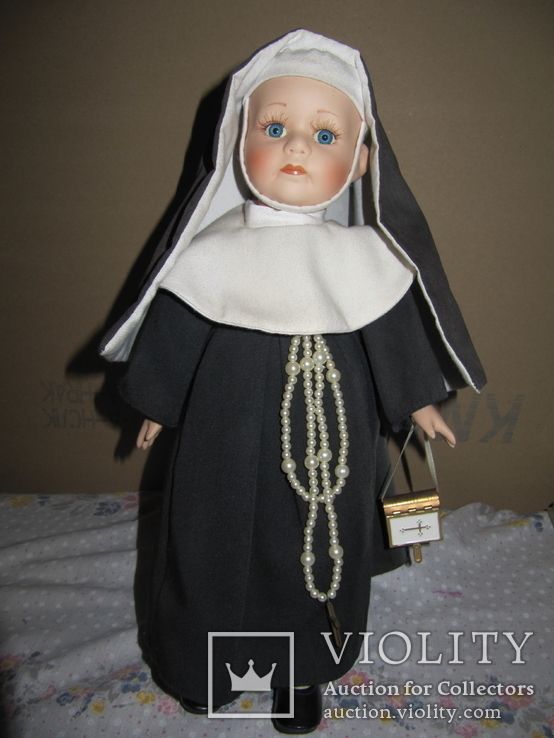 Кукла фарфор Leonardo Монахиня, фото №2