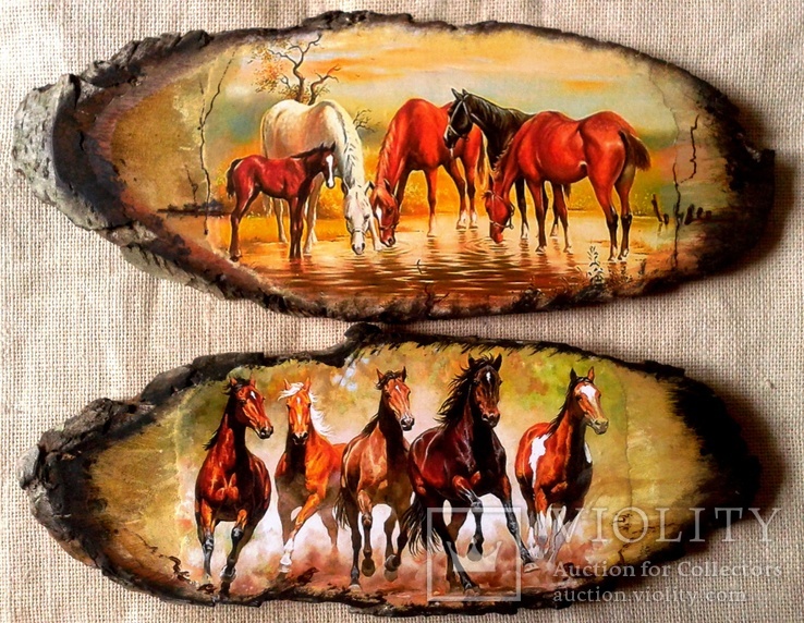 Картина на срезе дерева   "Табун лошадей"