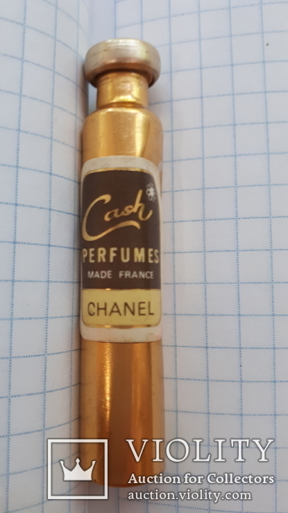 Chanel Cash perfumes.