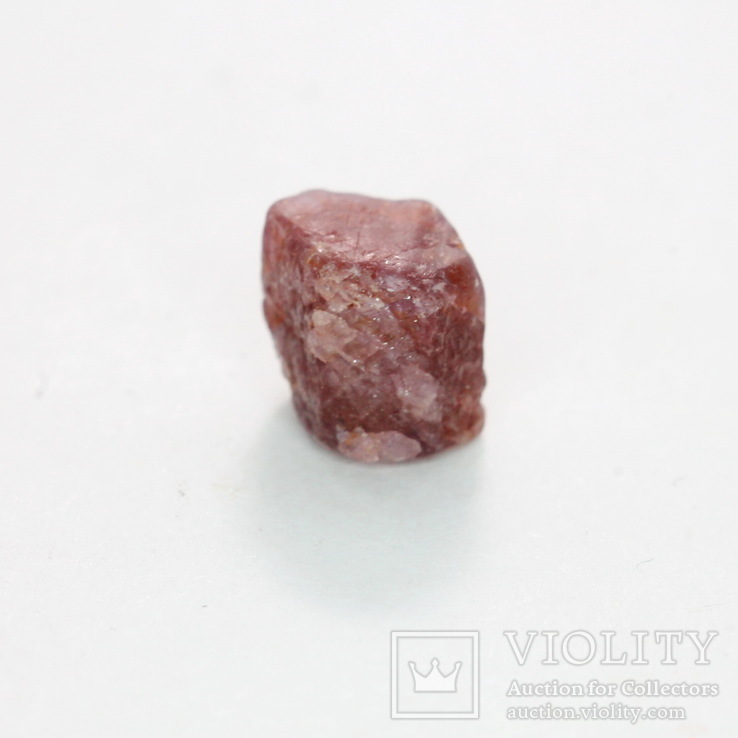 Крупный кристалл рубина не облагорожен 8.84ст 9х8.5х7мм Мадагаскар, фото №3