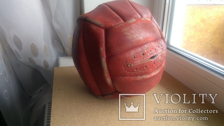 Кожаная покрышка от старого футбольного мяча на шнуровке, СССР