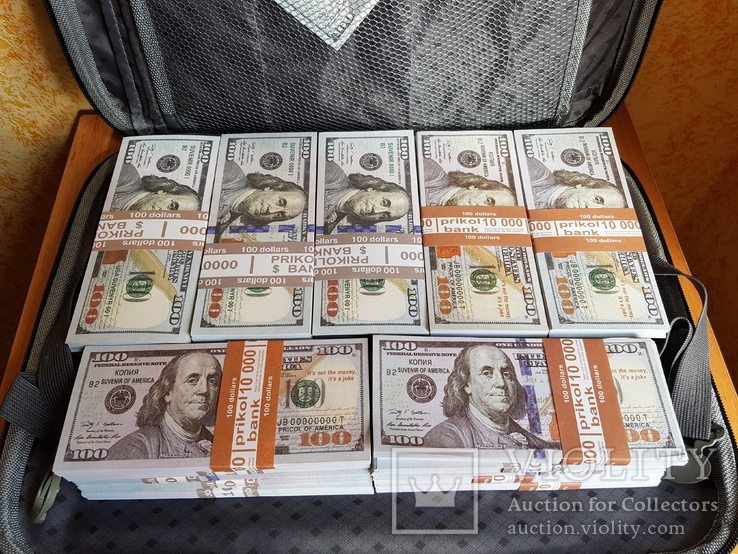 Сувенирные деньги 100$ + сумка-кейс, фото №3