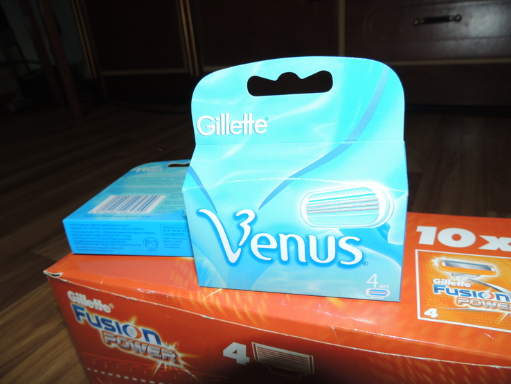 Лезвия Gillette Venus - 4шт в упаковке