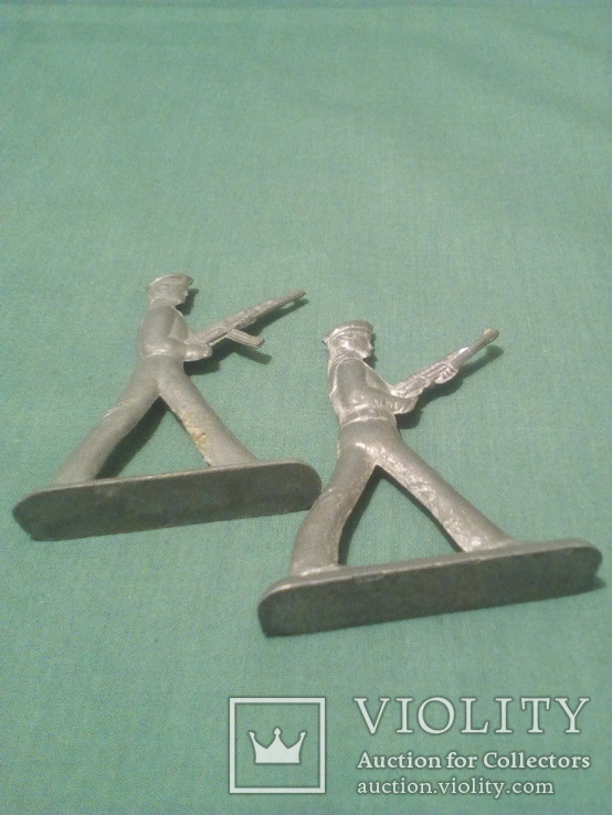 Фигурки оловянных солдатов (2 штуки) времен СССР, фото №4