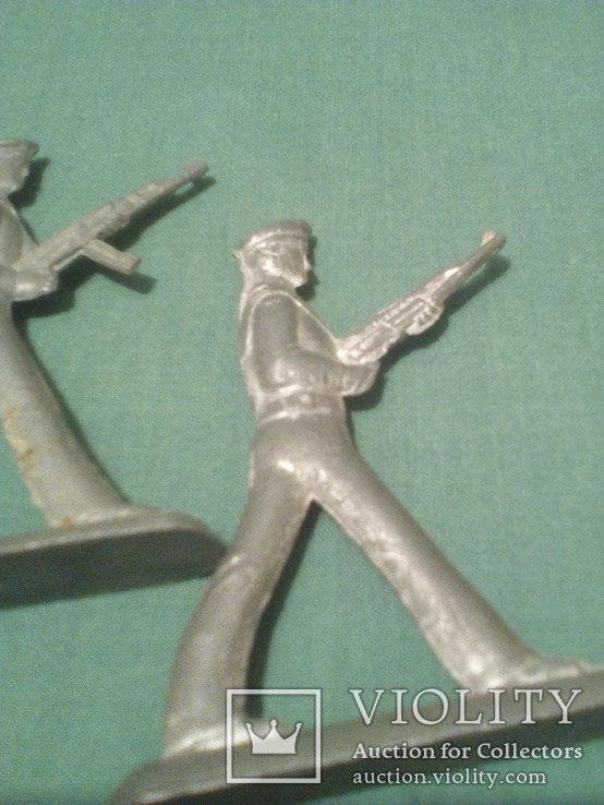 Фигурки оловянных солдатов (2 штуки) времен СССР, фото №5