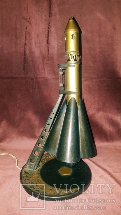 Настольная лампа "Ракета"