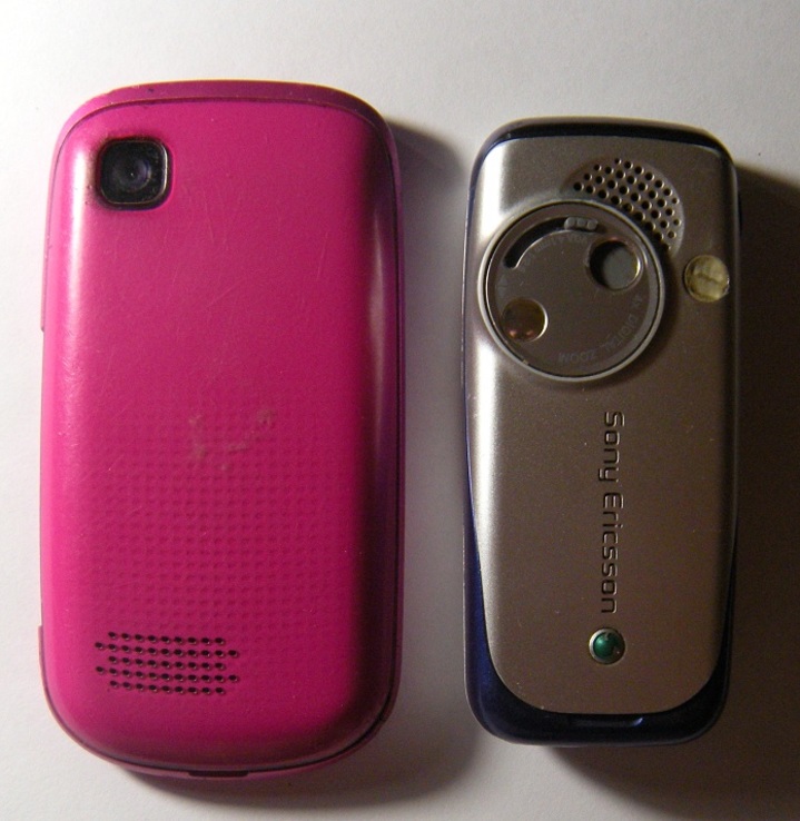 Два телефона на ремонт или запчасти, фото №3