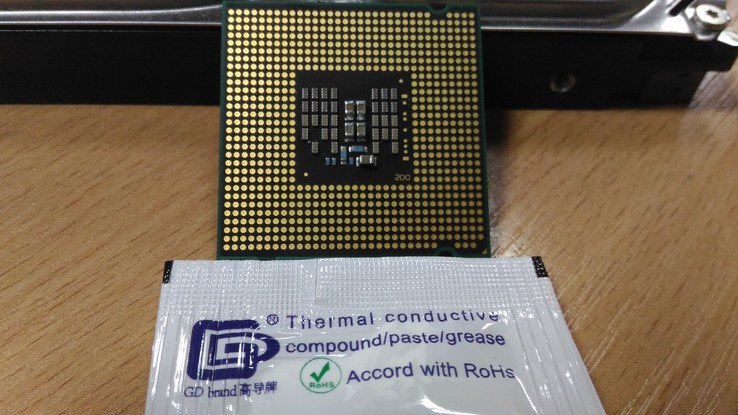 Процессор Intel Core2Quad Q8400 /4(4)/ 2,66GHz  + термопаста 0,5г, фото №5