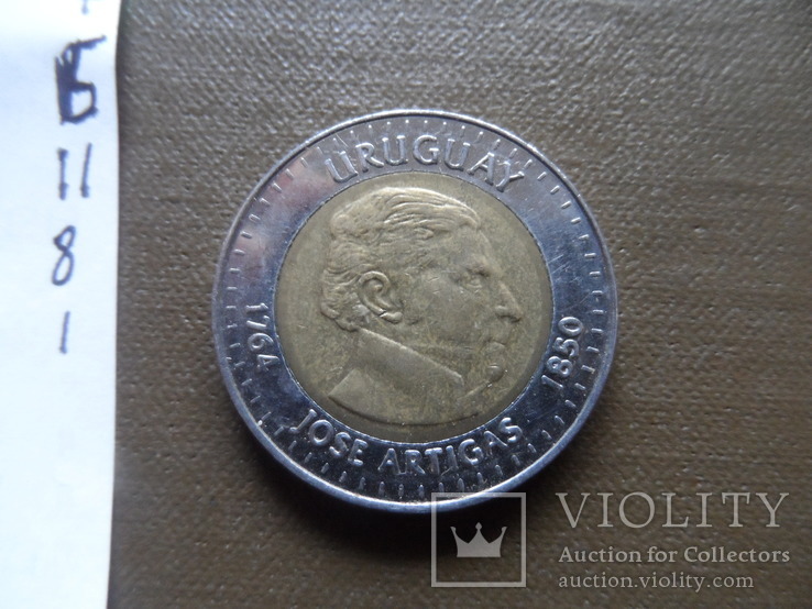 10 песо 2000  Уругвай   (11.8.1)~, фото №4