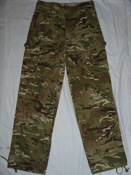 Spodnie w kamuflażu MTP (Bajek). Spodnie Multi Terrain Pattern (MTP)-wielka Brytania. Nr 63 82/80/96