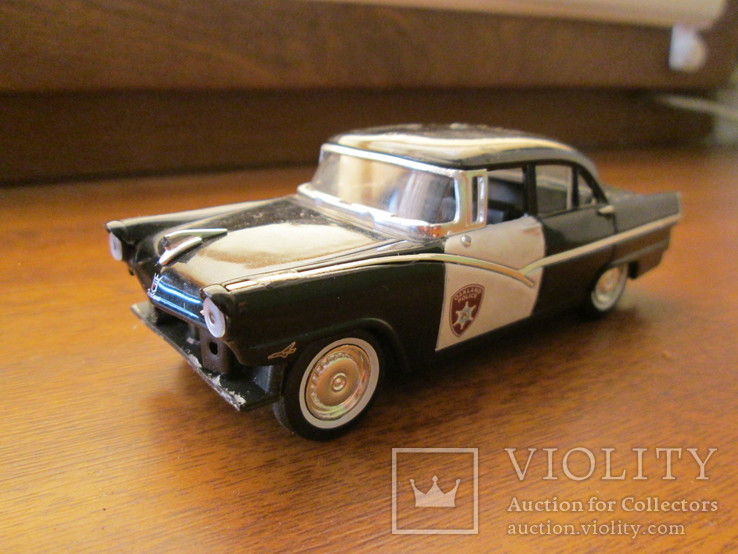 Форд Полиция  ( Ford Fairlane ) 1:43, фото №2