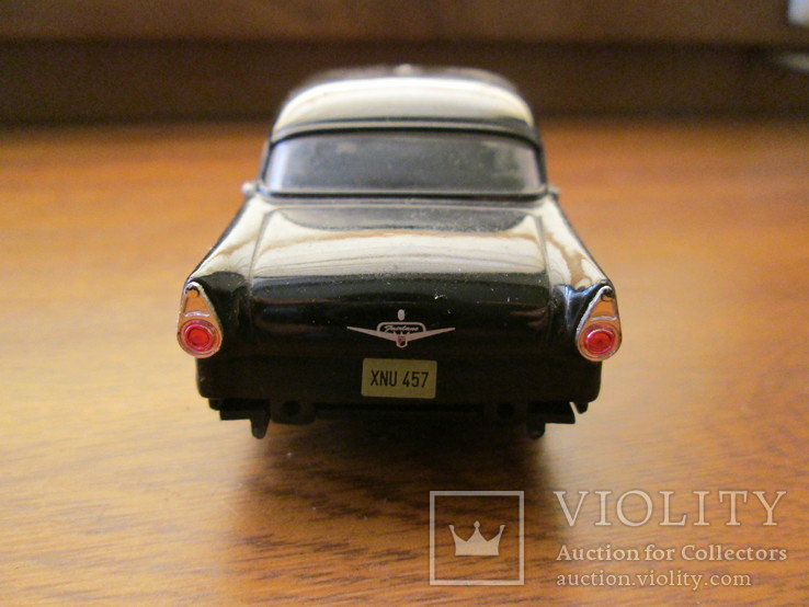 Форд Полиция  ( Ford Fairlane ) 1:43, фото №4