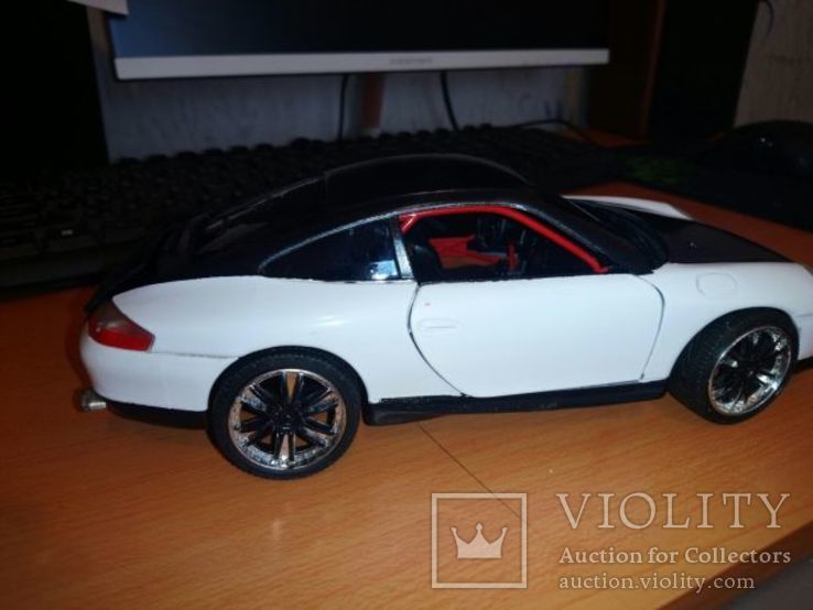 1/18 автомодели .Maisto Burago.Porshe Carrera 911., фото №6