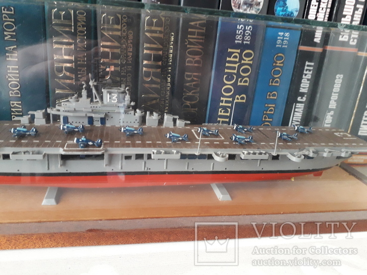 Ударный авианосец "Франклин" 1:720 (Revell) + футляр