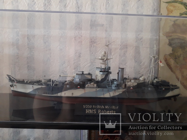 Монитор HMS Roberts 1:350 (Trumpeter) + футляр, фото №2