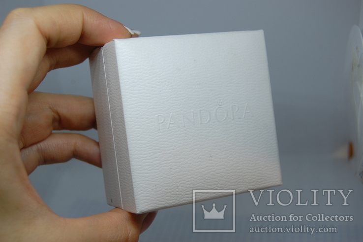 Фирменная коробочка Pandora 68х68мм. Высота 40мм. Логотип на крышке, фото №5