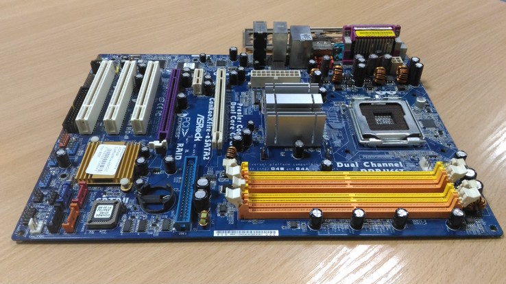 Материнская плата ASRock ConRoeXFire-eSATA2 (Socket 775, Intel 945P, PCI-E x16+AGI ), фото №3