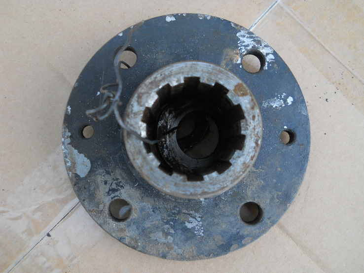 Króciec z nakrętką i podkładką razdatki GAZ-66., numer zdjęcia 3