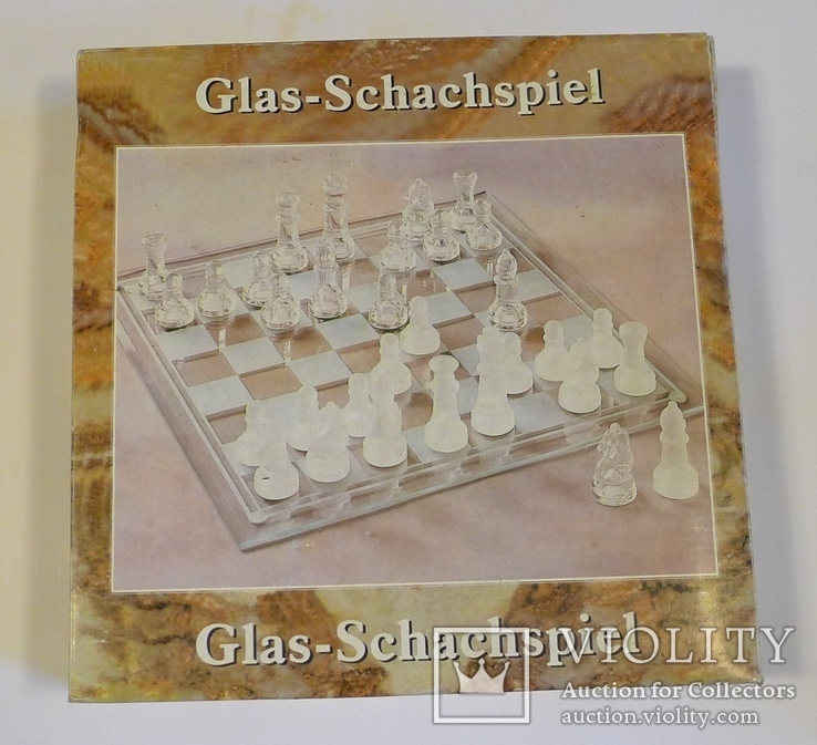 Немецкие стеклянные шахматы .