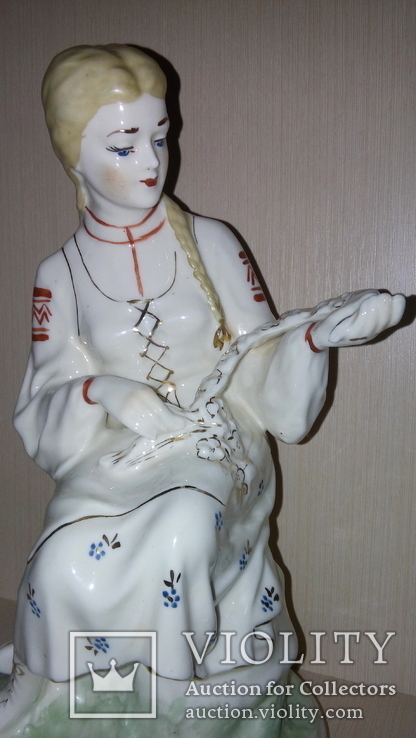 Статуэтка Белоруска с венком.ФФЗ., фото №5