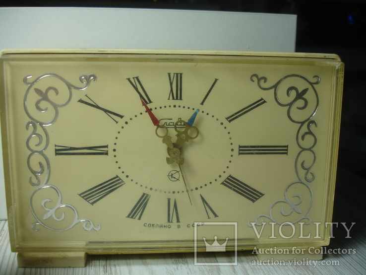 Часы будильник Ракета Слава Севани, фото №5