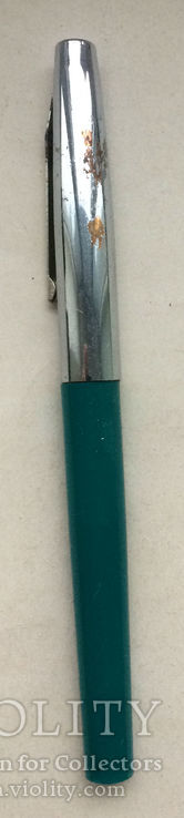 Ручка перьевая зеленая