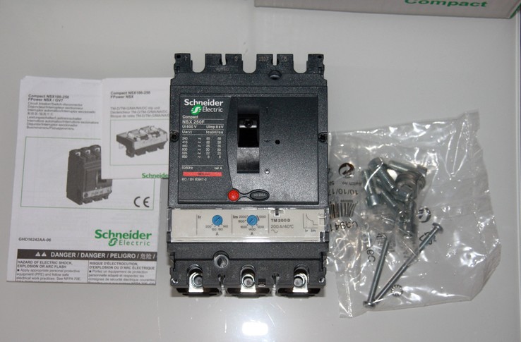 Compact NSX 250F TM200D , Schneider Electric автоматический выключатель 200А три полюса, фото №12