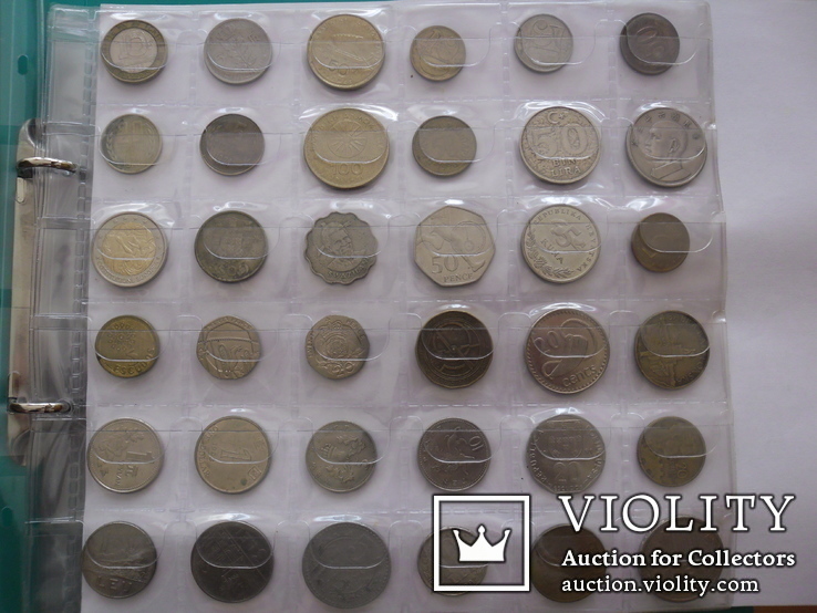 Колекція монет 240 штук в альбомі, фото №3
