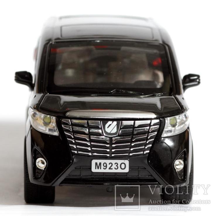 1:24 Автопром Toyota Alphard, фото №3