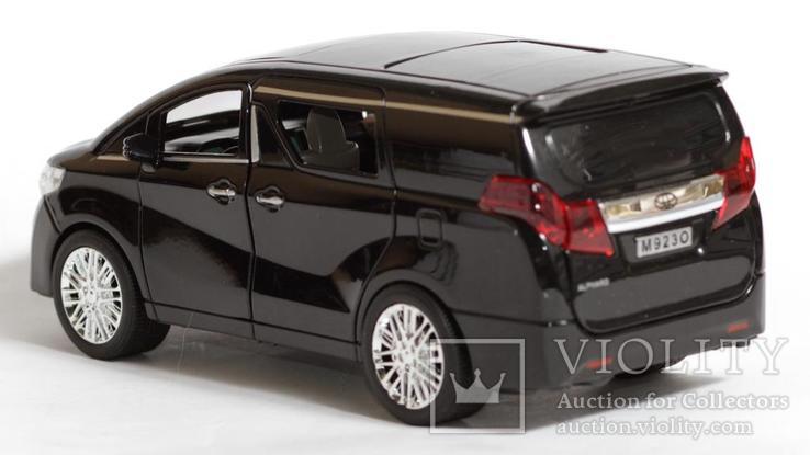 1:24 Автопром Toyota Alphard, фото №4