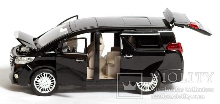 1:24 Автопром Toyota Alphard, фото №7