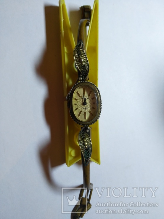 Часы женские Луч 16 камней с украшеным браслетом, фото №3