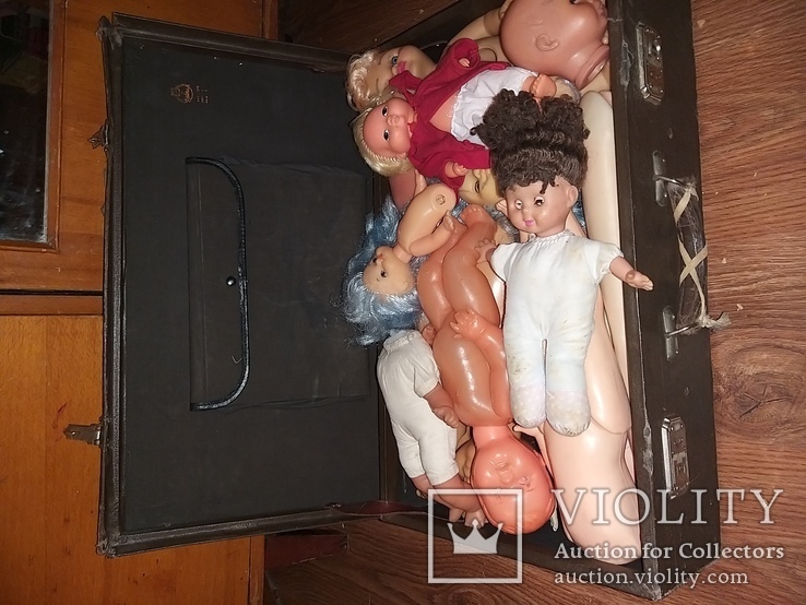 Чемодан Бебеля с куклами от СССР