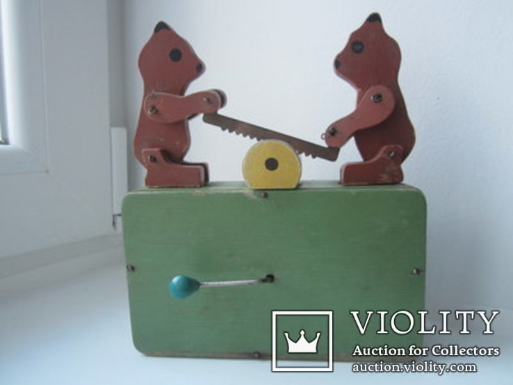 Медведи пилят бревно механическая музыкальная игрушка СССР, фото №3