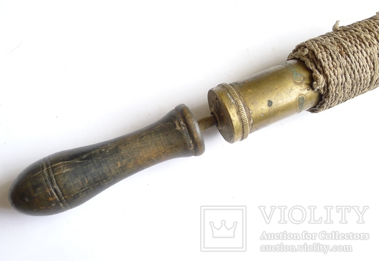 Старинный медицинский латунный инструмент в виде насоса., фото №6