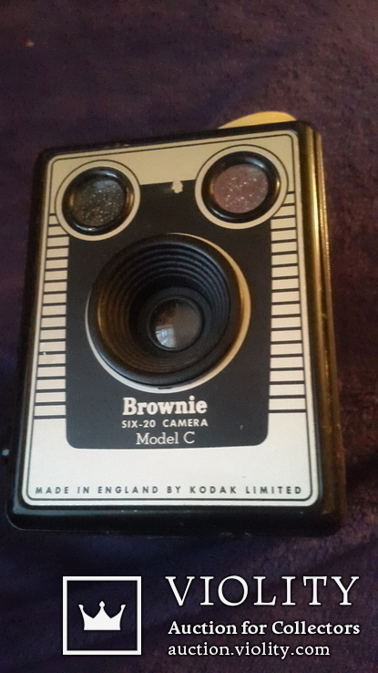 Английский старинный фотоаппарат Brownie six-20 cameramodelS, фото №2