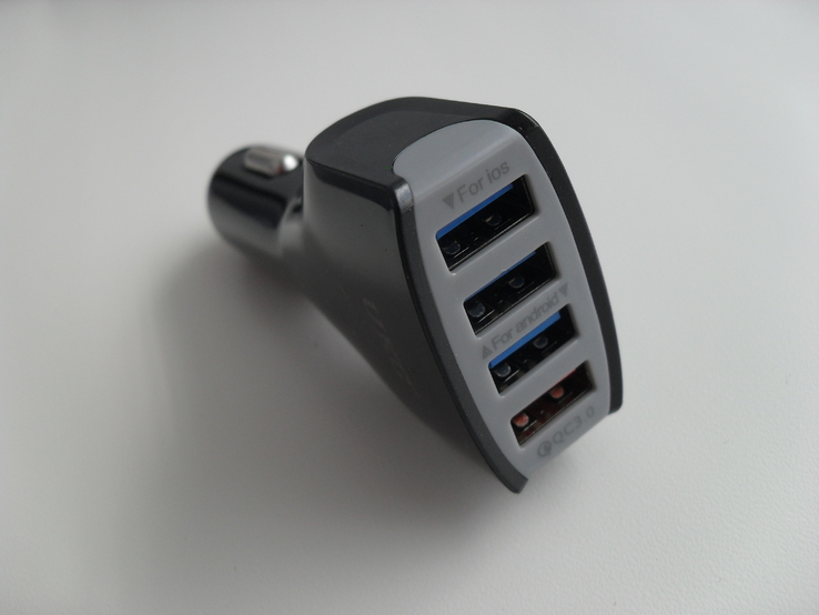 Автомобильное зарядное USB-устройство UKC 7A Quick Charge 4USB, фото №7