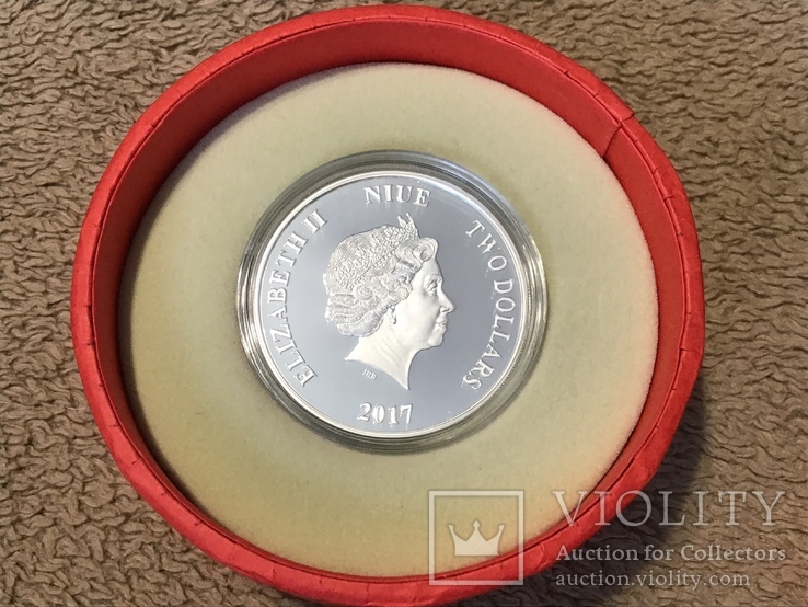 2 доллара Ниуэ 2017 года, фото №3