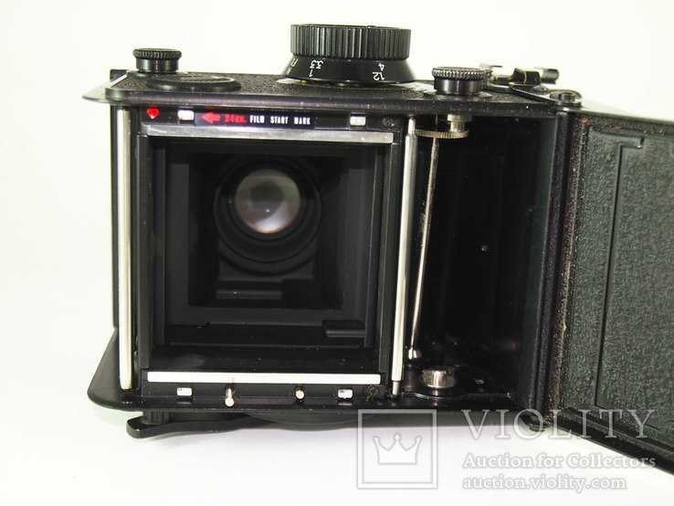 Фотоаппарат  YASHICA Mat 124 G  Объективы: Yashinon 2,8/80 mm | Yashinon 3,5/80 mm. Japan, фото №13