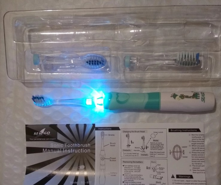 Зубная щётка детская. Электрическая. С подсветкой - фонариком, фото №3