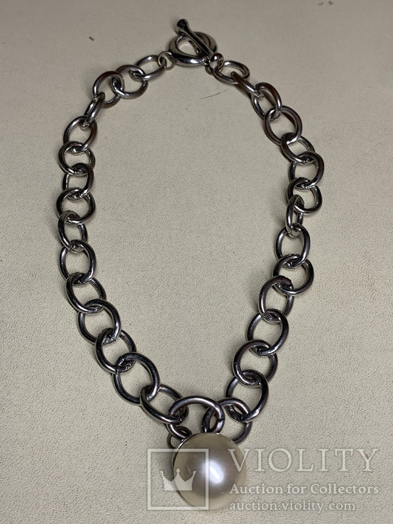 Ожерелье металическое с большой вставкой из Италии 66 грамм