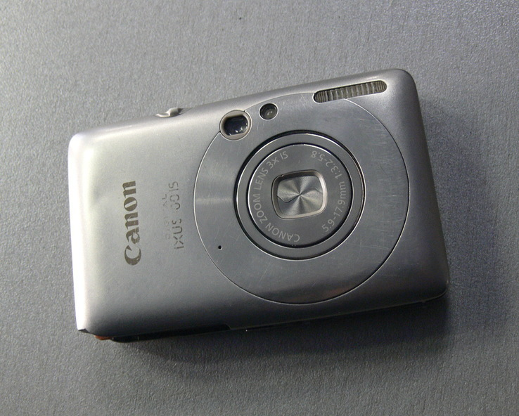 Canon Digital IXUS 100 IS, фото №2