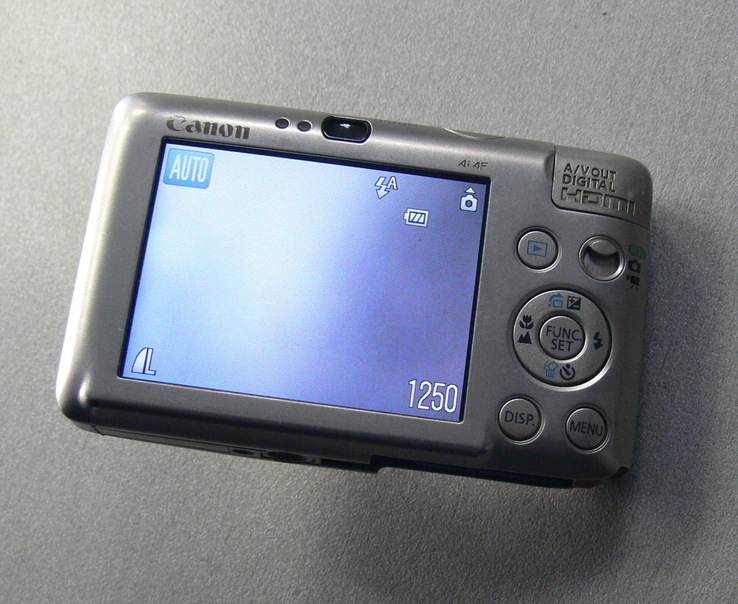 Canon Digital IXUS 100 IS, фото №8